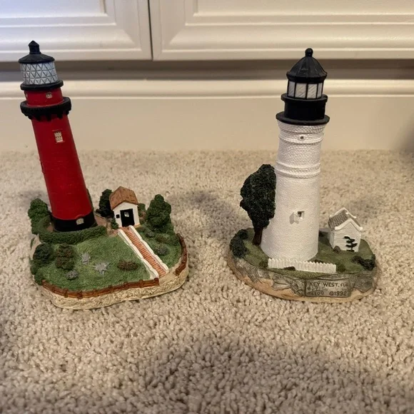 Harbour Lights Lighthouse Bundle of 14